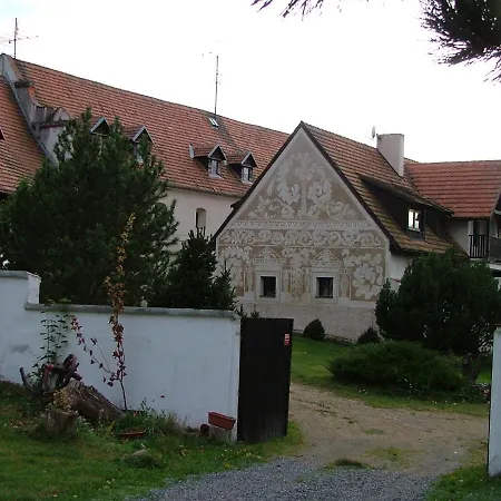 Tvrz Holesice Orlicka Prehrada - *