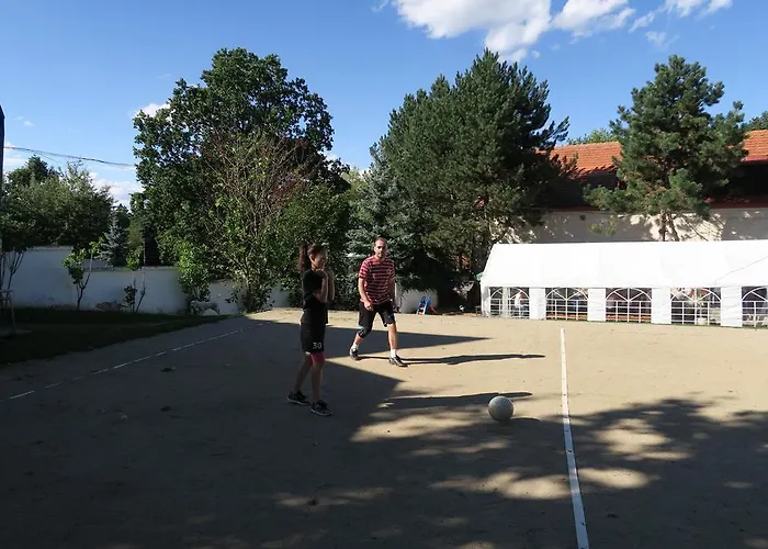 Tvrz Holesice Orlicka Prehrada - * Klucenice